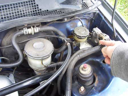 92-95 Honda Civic, 94+ Acura Integra connector location